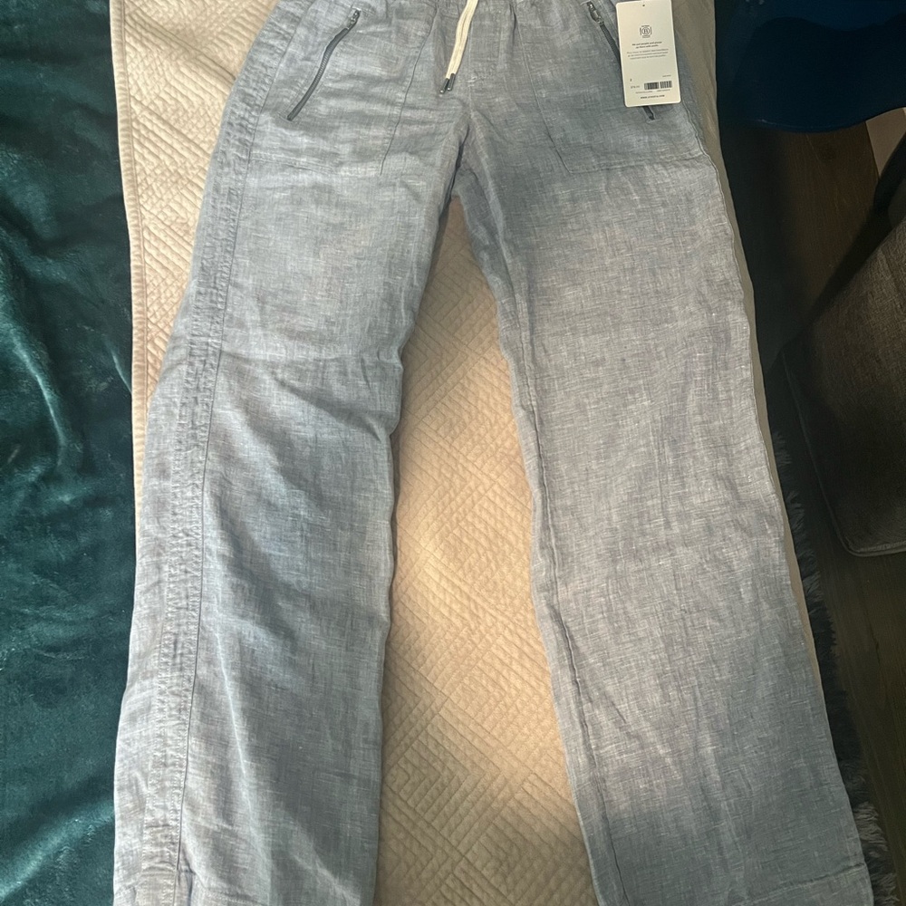 Athleta Gray Trousers Relaxed Fit